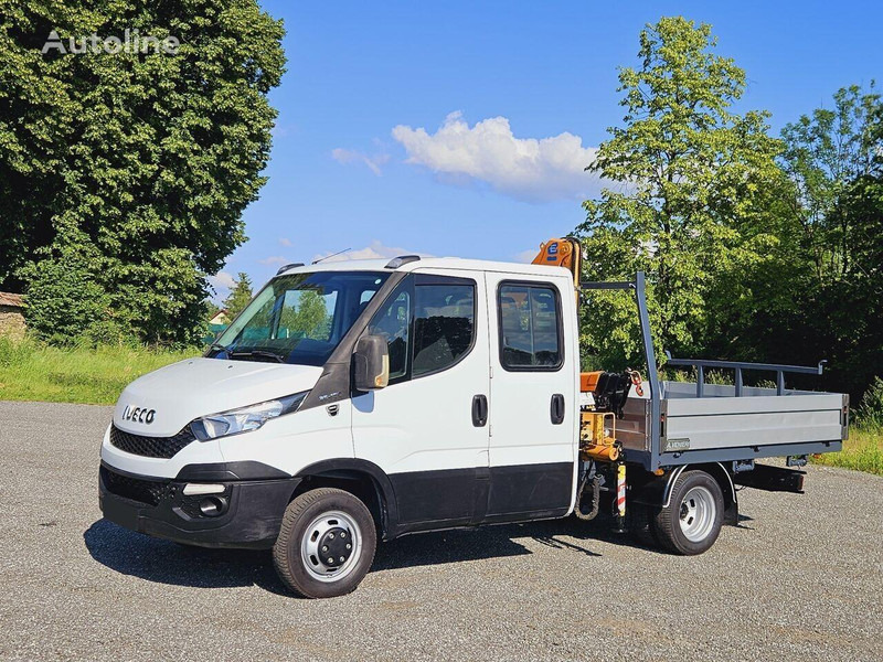 Iveco Daily 35c-15 Doka flatbed + crane Effer - Furgão caixa aberta, Carrinha cabine dupla: foto 1 Iveco Daily 35c-15 Doka flatbed + crane Effer - Furgão caixa aberta, Carrinha cabine dupla: foto 1