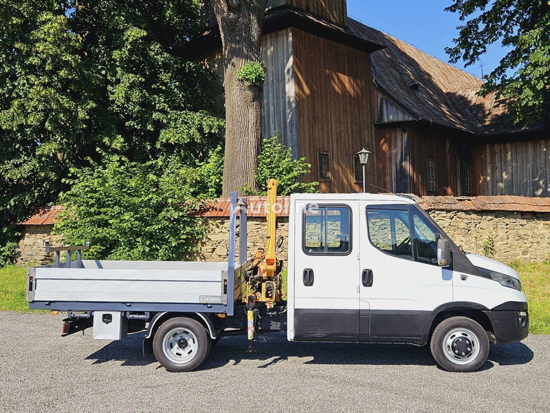Iveco Daily 35c-15 Doka flatbed + crane Effer - Furgão caixa aberta, Carrinha cabine dupla: foto 5 Iveco Daily 35c-15 Doka flatbed + crane Effer - Furgão caixa aberta, Carrinha cabine dupla: foto 5