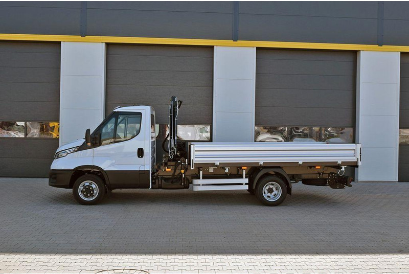 Iveco Daily 50C21H 3 way tipper + crane Hiab T-CLX 029 - Caminhão basculante, Caminhão grua: foto 1 Iveco Daily 50C21H 3 way tipper + crane Hiab T-CLX 029 - Caminhão basculante, Caminhão grua: foto 1