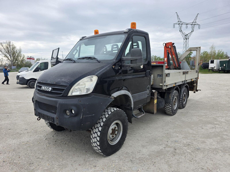 Iveco Daily 55 S 18 4x4 + Veldhuizen Palfinger PK3300 Clixtar - Furgão caixa aberta: foto 1 Iveco Daily 55 S 18 4x4 + Veldhuizen Palfinger PK3300 Clixtar - Furgão caixa aberta: foto 1