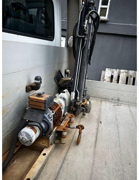 Iveco Daily 70C17 - Car transporter + crane - Caminhão transporte de veículos: foto 5 Iveco Daily 70C17 - Car transporter + crane - Caminhão transporte de veículos: foto 5