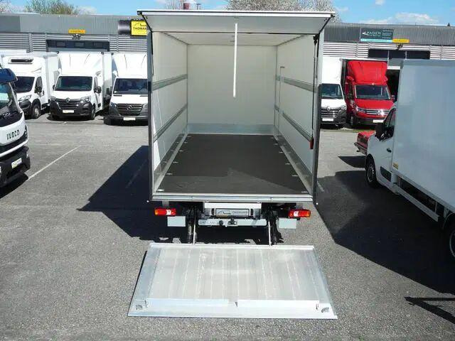 Caminhão furgão nuevo Iveco Daily 70C18 - Koffer+tail lift: foto 8