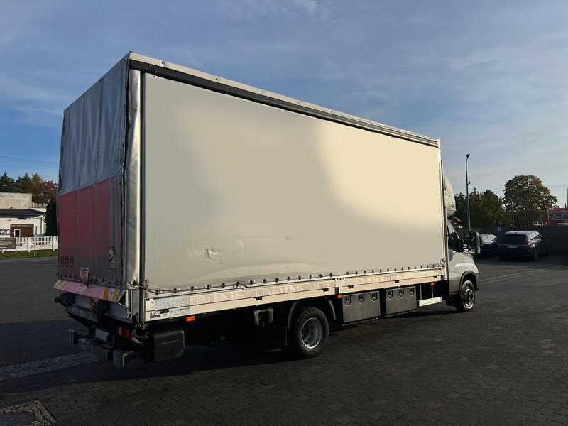 Iveco Daily 72C18 70C18 CURTAINE TILT+LIFT 1.HAND LED FULL OPTION - Caminhão com lona: foto 5 Iveco Daily 72C18 70C18 CURTAINE TILT+LIFT 1.HAND LED FULL OPTION - Caminhão com lona: foto 5