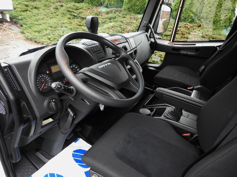 Iveco EUROCARGO 120-250 NOWY PLANDEKA WINDA 18 PALET WEBASTO KLIMATYZA - Caminhão com lona: foto 2 Iveco EUROCARGO 120-250 NOWY PLANDEKA WINDA 18 PALET WEBASTO KLIMATYZA - Caminhão com lona: foto 2