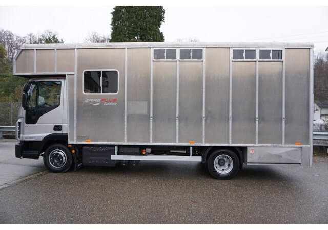 Iveco EUROCARGO 80-190 Lószállító - Caminhão transporte de gado: foto 4 Iveco EUROCARGO 80-190 Lószállító - Caminhão transporte de gado: foto 4