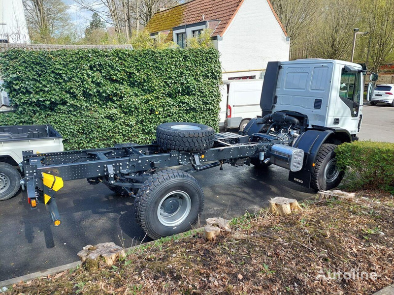 Iveco ML 150E24WS 4x4 - Caminhão chassi: foto 3 Iveco ML 150E24WS 4x4 - Caminhão chassi: foto 3