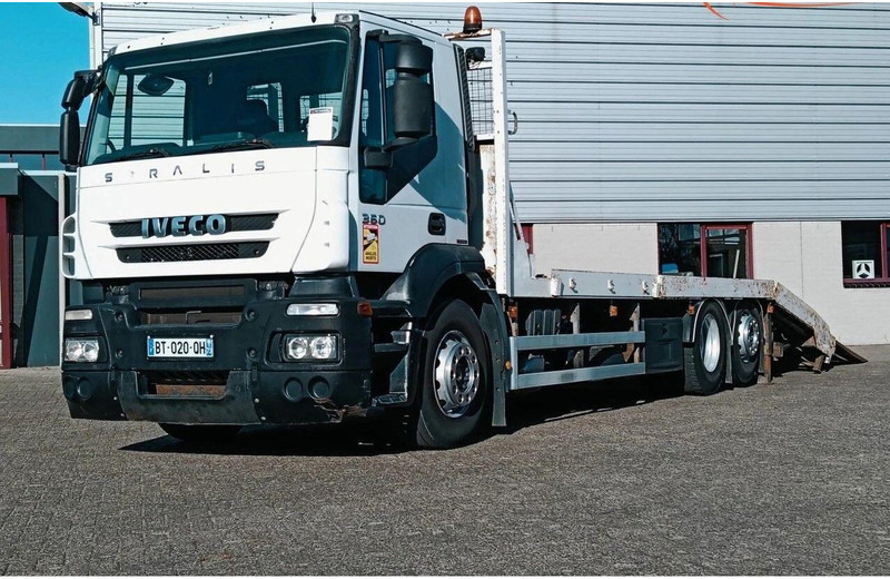 Iveco TGA 33.480 - Machine transporter - Caminhão transporte de veículos: foto 1 Iveco TGA 33.480 - Machine transporter - Caminhão transporte de veículos: foto 1
