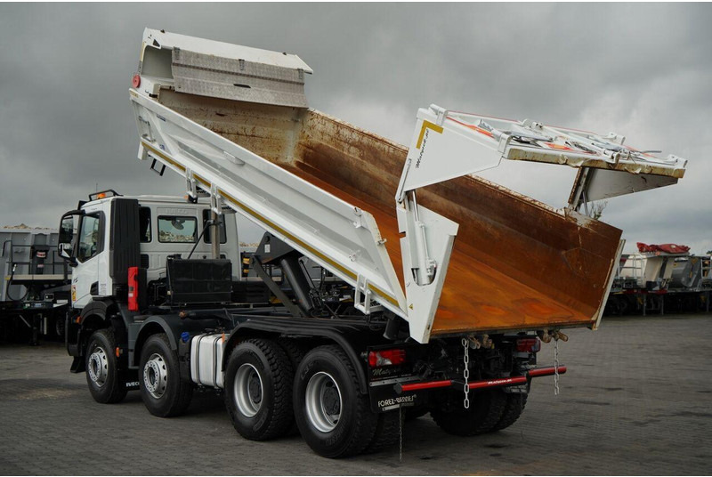 Iveco X-WAY 480 / 8X4 / WYWROTKA DWUSTRONNA / HYDROBURTA / HYDROKLAPA - Caminhão basculante: foto 4 Iveco X-WAY 480 / 8X4 / WYWROTKA DWUSTRONNA / HYDROBURTA / HYDROKLAPA - Caminhão basculante: foto 4