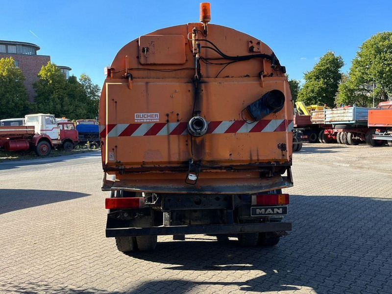 MAN 15.163 Utcaseprő - Varredora urbana: foto 4 MAN 15.163 Utcaseprő - Varredora urbana: foto 4