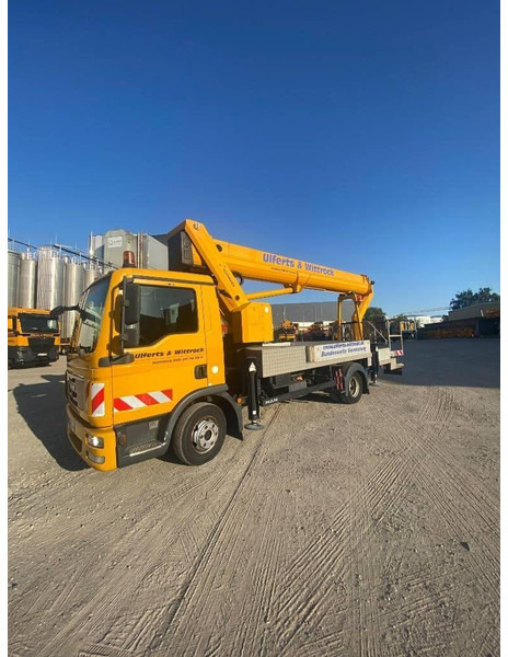 MAN Lifting basket - Ruthmann T330 33 m - Caminhão com plataforma aérea, Caminhão grua: foto 4 MAN Lifting basket - Ruthmann T330 33 m - Caminhão com plataforma aérea, Caminhão grua: foto 4