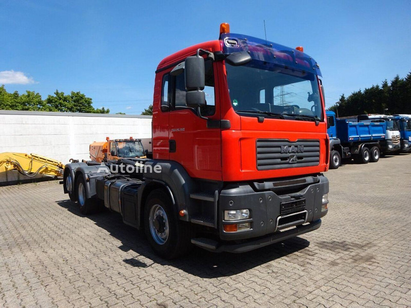 MAN TGA 26.360 - Hook lift truck 6x4 - Caminhão polibenne, Caminhão grua: foto 3 MAN TGA 26.360 - Hook lift truck 6x4 - Caminhão polibenne, Caminhão grua: foto 3