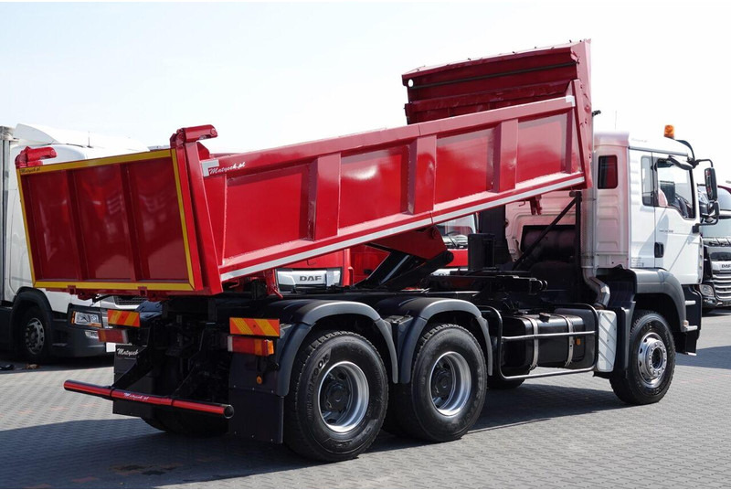 MAN TGA 33.390 / 6X4 / WYWROTKA 2 STRONNA / HYDROBURTA / MANUAL / SP - Caminhão basculante: foto 3 MAN TGA 33.390 / 6X4 / WYWROTKA 2 STRONNA / HYDROBURTA / MANUAL / SP - Caminhão basculante: foto 3