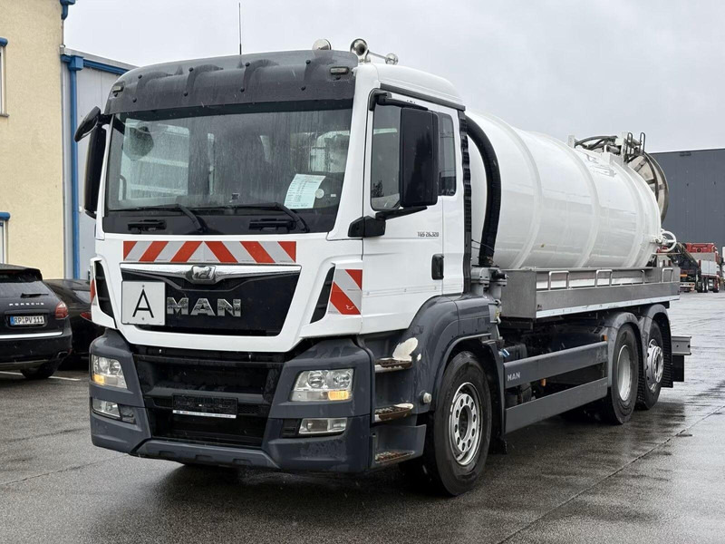 MAN TGS 26.320 - Vacuum truck - Caminhão limpa fossa: foto 1 MAN TGS 26.320 - Vacuum truck - Caminhão limpa fossa: foto 1