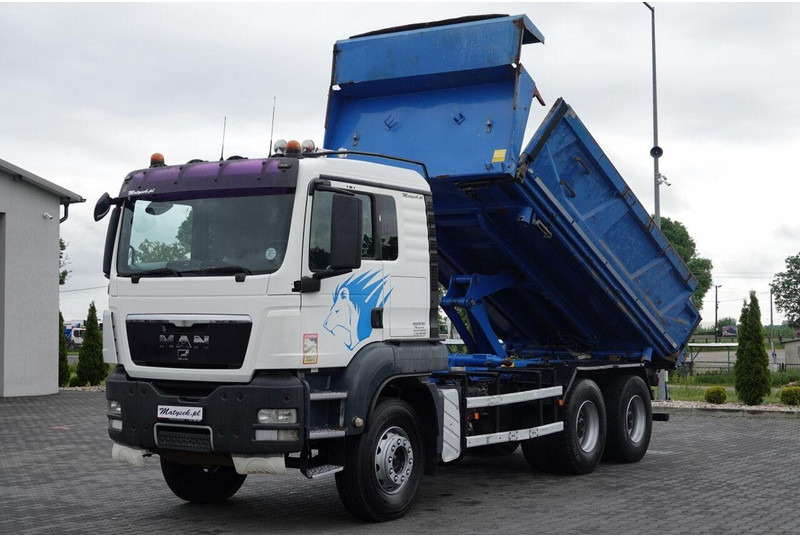 MAN TGS 26.360/ 6x4 / WYWROTKA 2- STRONNA / HYDROBURTA / BORDMATIC - Caminhão basculante: foto 1 MAN TGS 26.360/ 6x4 / WYWROTKA 2- STRONNA / HYDROBURTA / BORDMATIC - Caminhão basculante: foto 1