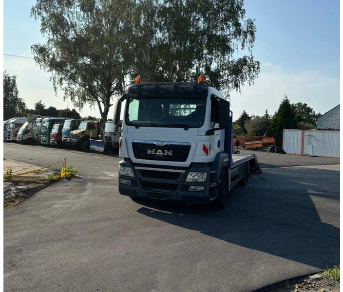 MAN TGS 26.360 machine / Autotransporter - Camião de caixa aberta/ Plataforma: foto 2 MAN TGS 26.360 machine / Autotransporter - Camião de caixa aberta/ Plataforma: foto 2