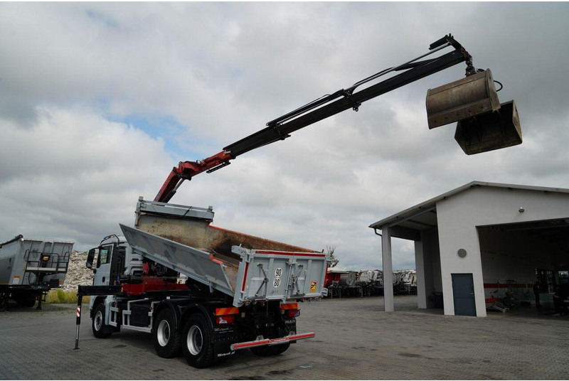 MAN TGS 33.360 / WYWROTKA + HDS - Caminhão basculante, Caminhão grua: foto 4 MAN TGS 33.360 / WYWROTKA + HDS - Caminhão basculante, Caminhão grua: foto 4