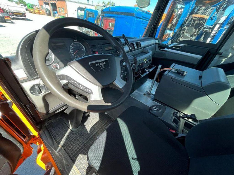 MAN TGS 33.440 AK 6x6 3-Way Tipper - Caminhão basculante: foto 5 MAN TGS 33.440 AK 6x6 3-Way Tipper - Caminhão basculante: foto 5