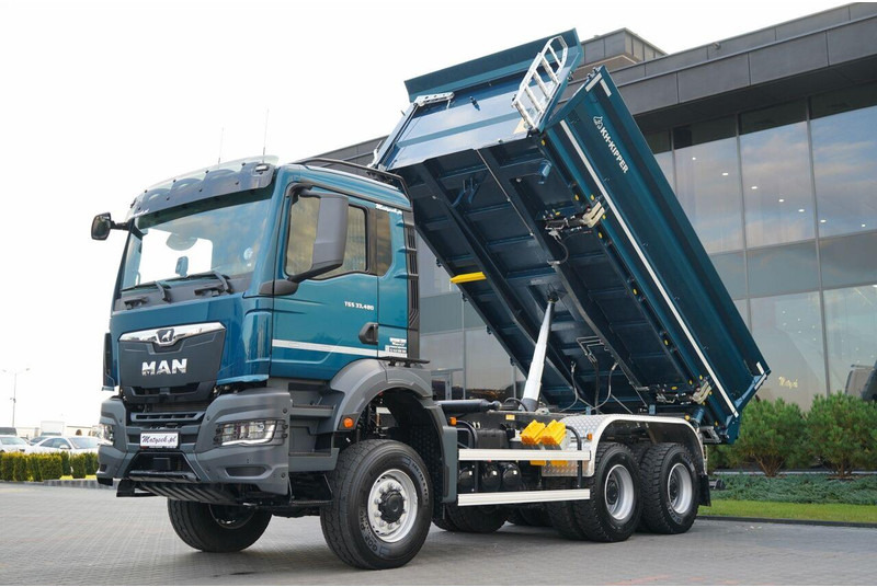 MAN TGS 33.480 / 6X6 / WYWROTKA 3 STRONNA / BORDMATIC / HYDROBURTA / - Caminhão basculante: foto 1 MAN TGS 33.480 / 6X6 / WYWROTKA 3 STRONNA / BORDMATIC / HYDROBURTA / - Caminhão basculante: foto 1