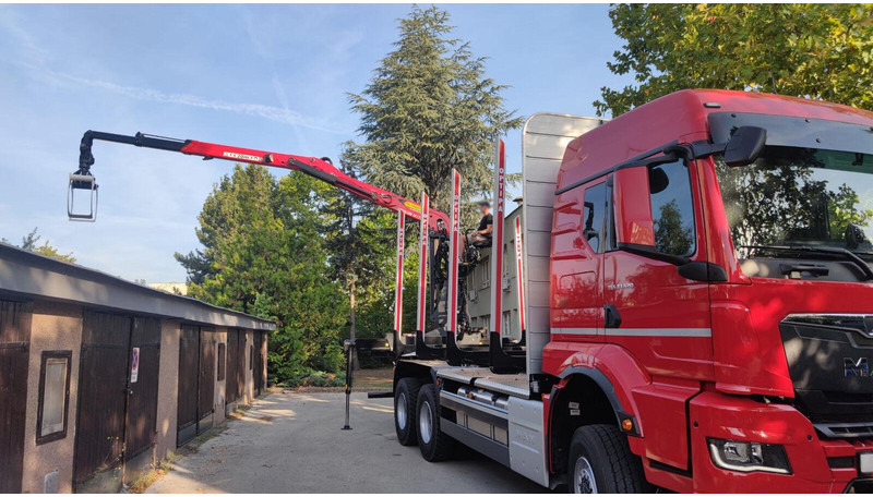 MAN TGS 33.520 - Caminhão florestal, Caminhão grua: foto 3 MAN TGS 33.520 - Caminhão florestal, Caminhão grua: foto 3