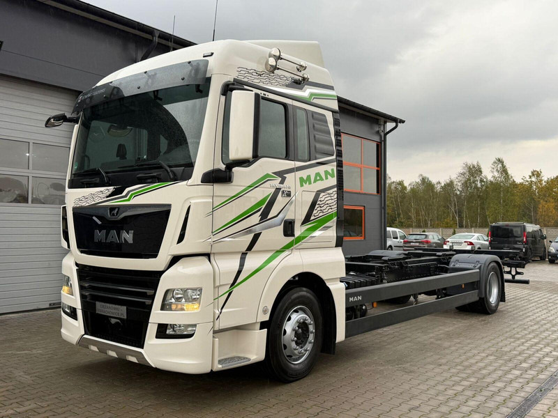 MAN TGX 18.470 // Przebieg 252 tyś. km !!! // Ciężarówka jak nowa // - Caminhão chassi: foto 1 MAN TGX 18.470 // Przebieg 252 tyś. km !!! // Ciężarówka jak nowa // - Caminhão chassi: foto 1