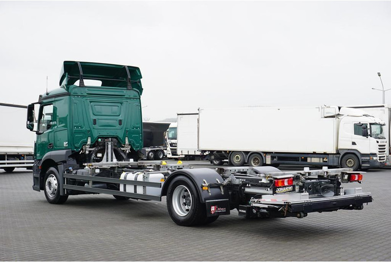 Mercedes-Benz 1833 / E 6 / BDF + WINDA / 7.15 , 7.45, 7.82 M / ŁAD. 9 610 KG - Caminhão chassi: foto 5 Mercedes-Benz 1833 / E 6 / BDF + WINDA / 7.15 , 7.45, 7.82 M / ŁAD. 9 610 KG - Caminhão chassi: foto 5