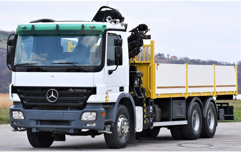 Mercedes-Benz ACTROS 2632 - Camião de caixa aberta/ Plataforma, Caminhão grua: foto 4 Mercedes-Benz ACTROS 2632 - Camião de caixa aberta/ Plataforma, Caminhão grua: foto 4