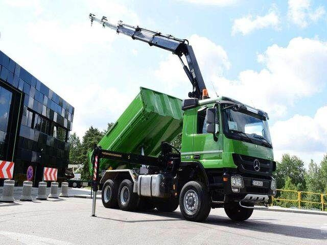Mercedes-Benz ACTROS 3346 6x6 HIAB 244EP-4 Crane Kipper - Caminhão basculante, Caminhão grua: foto 2 Mercedes-Benz ACTROS 3346 6x6 HIAB 244EP-4 Crane Kipper - Caminhão basculante, Caminhão grua: foto 2