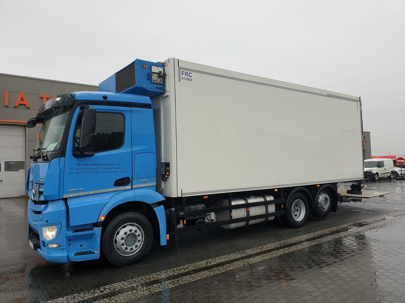Mercedes-Benz ANTOS 2540 REFRIGERATOR + LIFT + SIDE DOOR - Caminhão frigorífico: foto 2 Mercedes-Benz ANTOS 2540 REFRIGERATOR + LIFT + SIDE DOOR - Caminhão frigorífico: foto 2