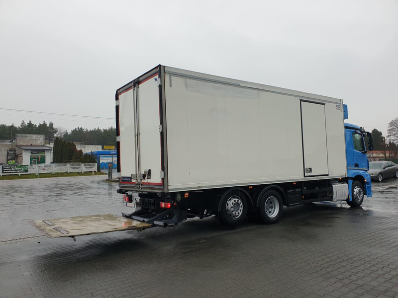 Mercedes-Benz ANTOS 2540 REFRIGERATOR + LIFT + SIDE DOOR - Caminhão frigorífico: foto 4 Mercedes-Benz ANTOS 2540 REFRIGERATOR + LIFT + SIDE DOOR - Caminhão frigorífico: foto 4