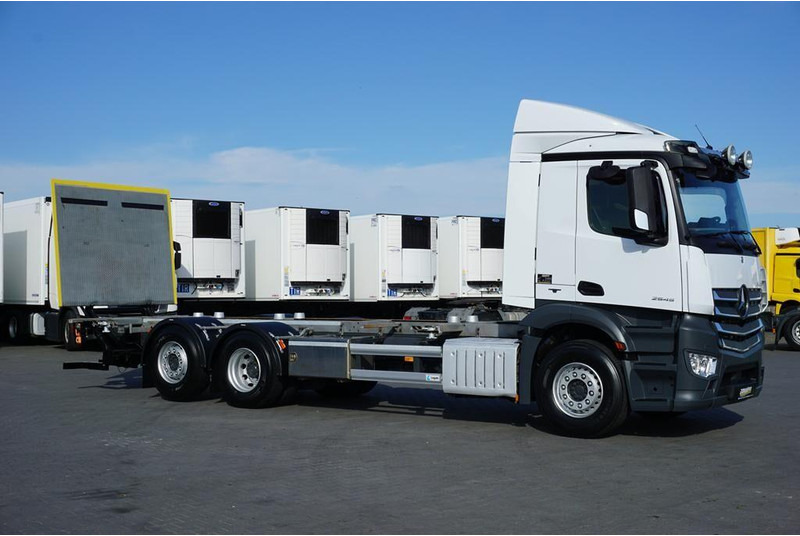 Mercedes-Benz ANTOS / 2545 / ACC / E 6 / BDF + WINDA / 7.15 , 7.45, 7.82 M / O - Caminhão chassi: foto 4 Mercedes-Benz ANTOS / 2545 / ACC / E 6 / BDF + WINDA / 7.15 , 7.45, 7.82 M / O - Caminhão chassi: foto 4