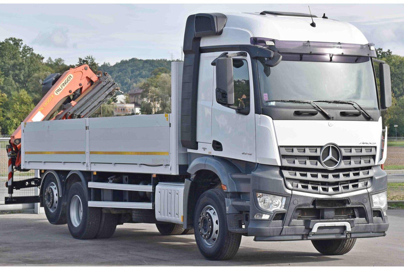 Mercedes-Benz AROCS 2542 - Camião de caixa aberta/ Plataforma, Caminhão grua: foto 3 Mercedes-Benz AROCS 2542 - Camião de caixa aberta/ Plataforma, Caminhão grua: foto 3