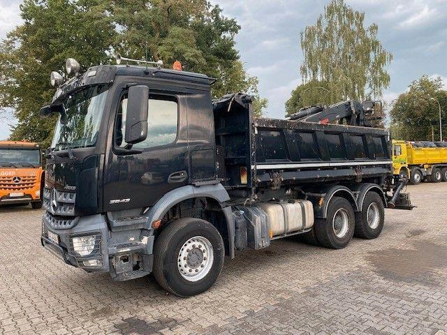 Mercedes-Benz AROCS 2643 - Caminhão basculante, Caminhão grua: foto 2 Mercedes-Benz AROCS 2643 - Caminhão basculante, Caminhão grua: foto 2