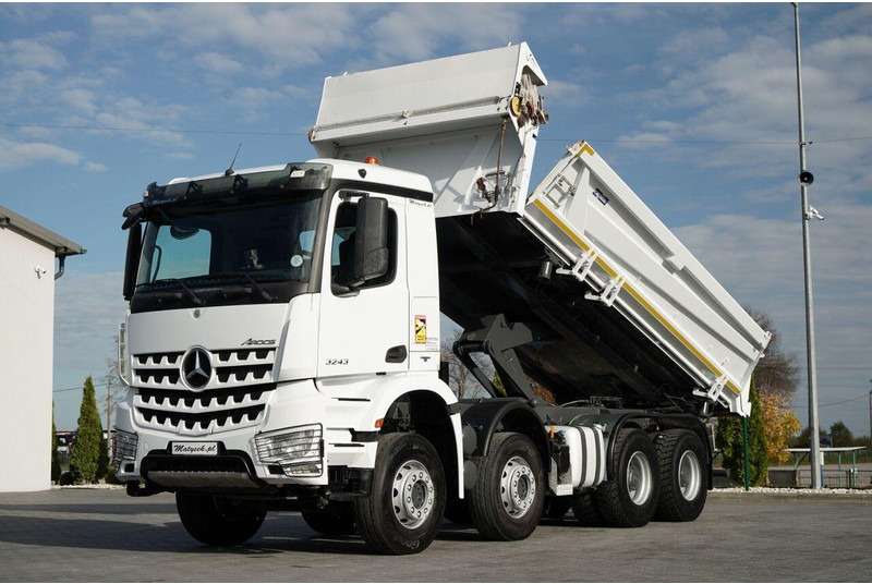 Mercedes-Benz AROCS 3243 / 8x4 / WYWROTKA DWUSTRONNA / HYDROBURTA / BORDMATIC - Caminhão basculante: foto 1 Mercedes-Benz AROCS 3243 / 8x4 / WYWROTKA DWUSTRONNA / HYDROBURTA / BORDMATIC - Caminhão basculante: foto 1