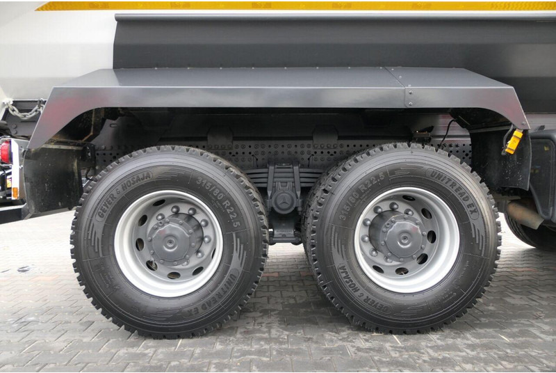 Caminhão basculante Mercedes-Benz AROCS 3246 / 8x4 / WYWROTKA / TYLNOZSYP / EURO 6 / OPONY 100 %: foto 20 Caminhão basculante Mercedes-Benz AROCS 3246 / 8x4 / WYWROTKA / TYLNOZSYP / EURO 6 / OPONY 100 %: foto 20