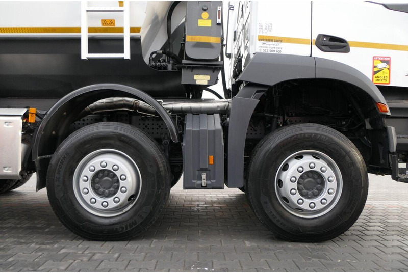 Caminhão basculante Mercedes-Benz AROCS 3246 / 8x4 / WYWROTKA / TYLNOZSYP / EURO 6 / OPONY 100 %: foto 17 Caminhão basculante Mercedes-Benz AROCS 3246 / 8x4 / WYWROTKA / TYLNOZSYP / EURO 6 / OPONY 100 %: foto 17