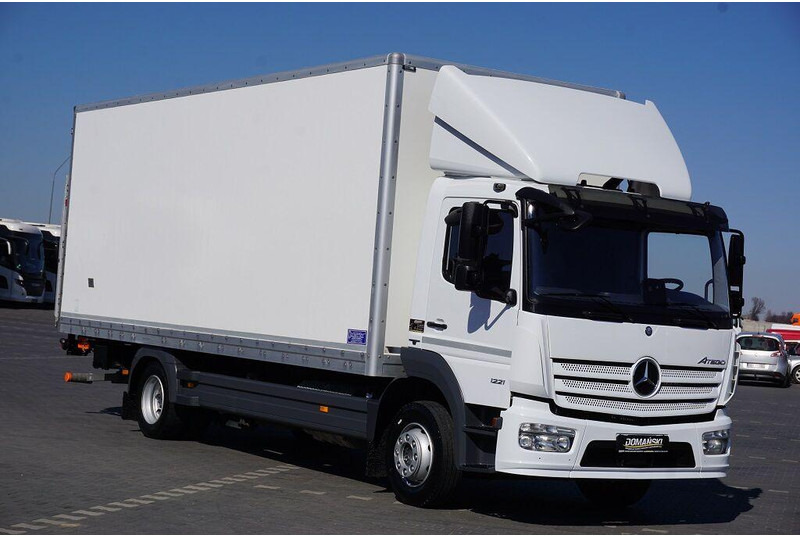Mercedes-Benz ATEGO / 1221 / ACC / EURO 6 / KONTENER + WINDA / 17 PALET - Caminhão furgão: foto 1 Mercedes-Benz ATEGO / 1221 / ACC / EURO 6 / KONTENER + WINDA / 17 PALET - Caminhão furgão: foto 1