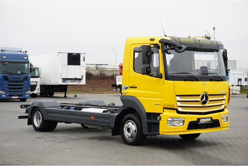 Mercedes-Benz ATEGO / 1224 / ACC / EURO 6 / PODWOZIE DO ZABUDOWY / DŁ. 4,8 M - Caminhão chassi: foto 1 Mercedes-Benz ATEGO / 1224 / ACC / EURO 6 / PODWOZIE DO ZABUDOWY / DŁ. 4,8 M - Caminhão chassi: foto 1