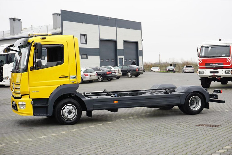 Mercedes-Benz ATEGO / 1224 / ACC / EURO 6 / PODWOZIE DO ZABUDOWY / DŁ. 4,8 M - Caminhão chassi: foto 3 Mercedes-Benz ATEGO / 1224 / ACC / EURO 6 / PODWOZIE DO ZABUDOWY / DŁ. 4,8 M - Caminhão chassi: foto 3