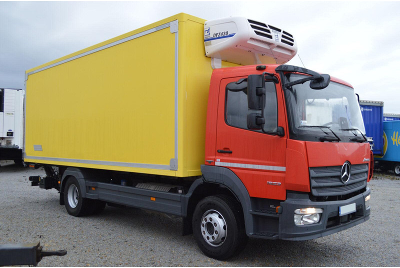 Mercedes-Benz ATEGO 1523 - Caminhão frigorífico: foto 5 Mercedes-Benz ATEGO 1523 - Caminhão frigorífico: foto 5