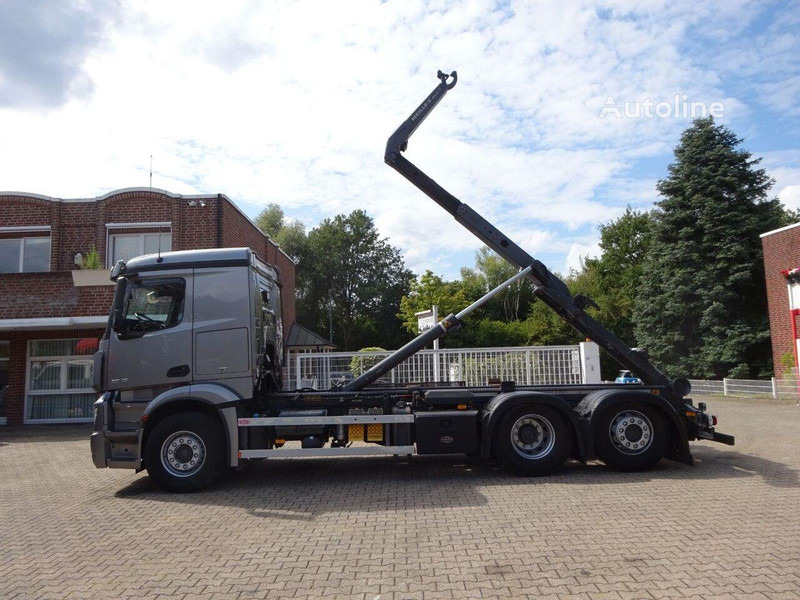 Mercedes-Benz Actros 2545 - Hook lift truck 6x2 - Caminhão polibenne: foto 4 Mercedes-Benz Actros 2545 - Hook lift truck 6x2 - Caminhão polibenne: foto 4
