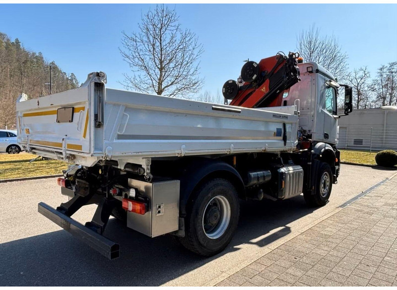 Mercedes-Benz Arocs 1840 - 3 way tipper truck + crane - Caminhão basculante, Caminhão grua: foto 3 Mercedes-Benz Arocs 1840 - 3 way tipper truck + crane - Caminhão basculante, Caminhão grua: foto 3