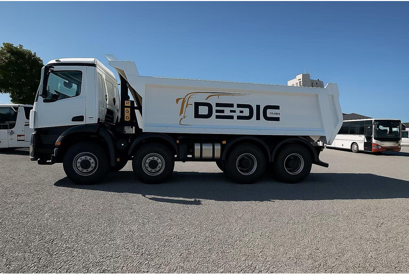 Mercedes-Benz Arocs 4145 - Tipper - Caminhão basculante: foto 2 Mercedes-Benz Arocs 4145 - Tipper - Caminhão basculante: foto 2