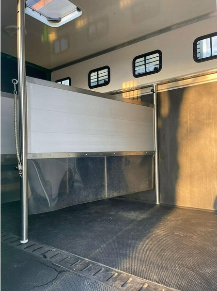 Caminhão para transporte de cavalos Mercedes-Benz Atego 1018 - Horse transporter: foto 8