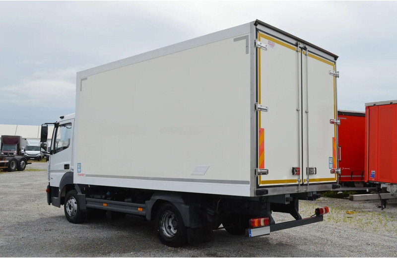 Mercedes-Benz Atego 716 IZOTERMA REFRIGERATOR SIDE DOOR - Caminhão frigorífico: foto 3 Mercedes-Benz Atego 716 IZOTERMA REFRIGERATOR SIDE DOOR - Caminhão frigorífico: foto 3