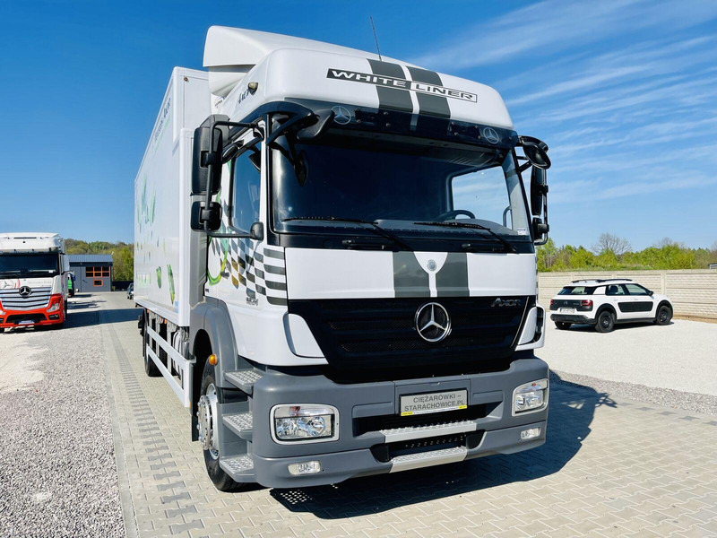 Mercedes-Benz Axor 1824 - Caminhão frigorífico: foto 2 Mercedes-Benz Axor 1824 - Caminhão frigorífico: foto 2