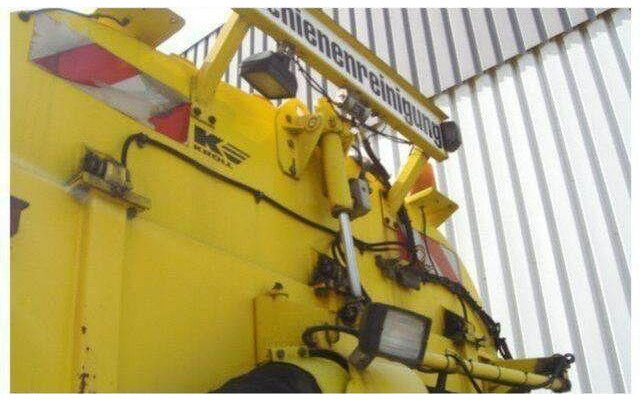 Mercedes-Benz SK 1820 4x2 Schienenreinigungs Kehrmaschine RAIL - Varredora urbana: foto 5 Mercedes-Benz SK 1820 4x2 Schienenreinigungs Kehrmaschine RAIL - Varredora urbana: foto 5