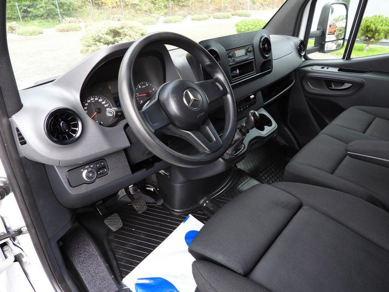 Mercedes-Benz SPRINTER 316 PLANDEKA 10 PALET BLIŹNIACZE KOŁA KLIMATYZACJA  165 - Furgão de toldo: foto 2 Mercedes-Benz SPRINTER 316 PLANDEKA 10 PALET BLIŹNIACZE KOŁA KLIMATYZACJA  165 - Furgão de toldo: foto 2