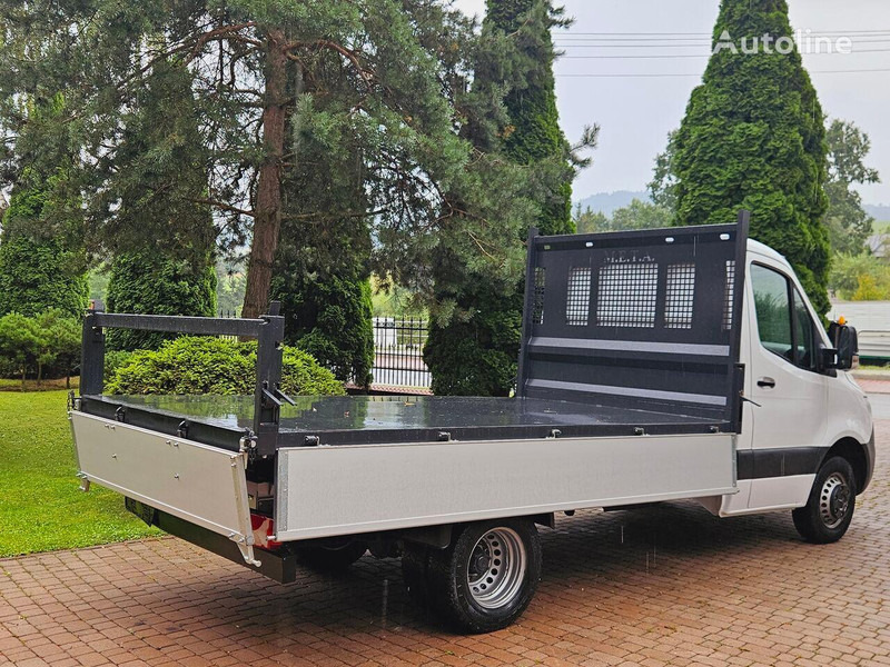 Mercedes-Benz Sprinter 51 9 CDI 3 way tipper - Furgão basculante: foto 5 Mercedes-Benz Sprinter 51 9 CDI 3 way tipper - Furgão basculante: foto 5