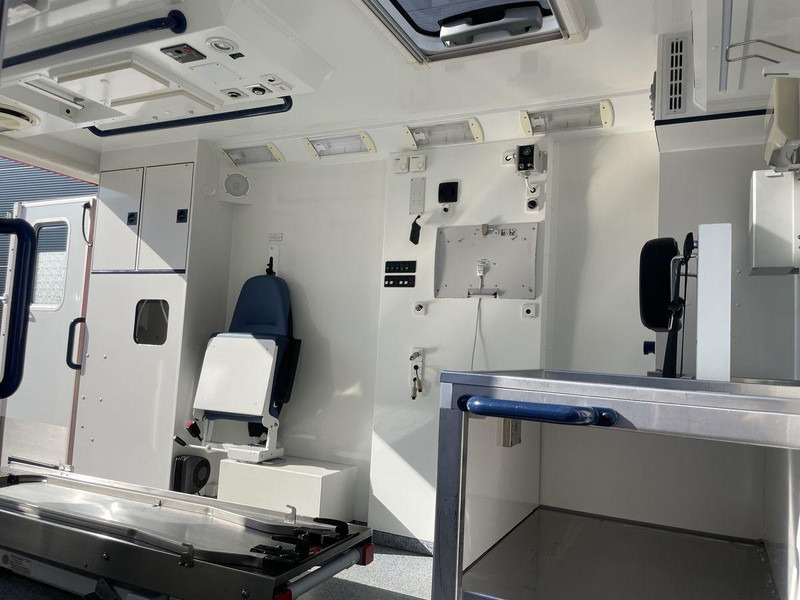 Ambulância Mercedes-Benz Sprinter 516 CDI Ambulance car: foto 13 Ambulância Mercedes-Benz Sprinter 516 CDI Ambulance car: foto 13
