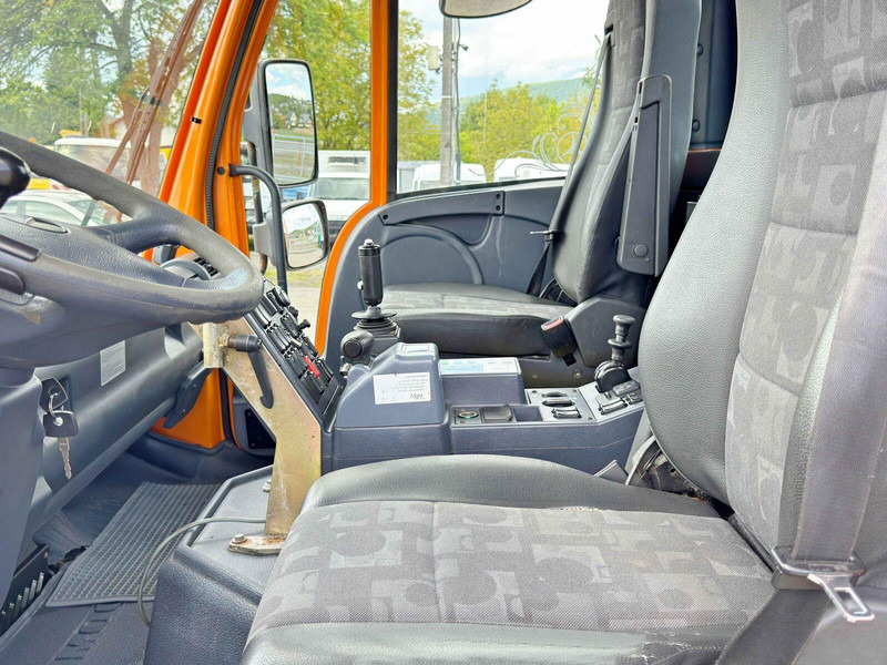 Locação de Mercedes-Benz UNIMOG 400 * KIPPER 2,40 * 4x4 * TOPZUSTAND Mercedes-Benz UNIMOG 400 * KIPPER 2,40 * 4x4 * TOPZUSTAND: foto 7 Locação de Mercedes-Benz UNIMOG 400 * KIPPER 2,40 * 4x4 * TOPZUSTAND Mercedes-Benz UNIMOG 400 * KIPPER 2,40 * 4x4 * TOPZUSTAND: foto 7